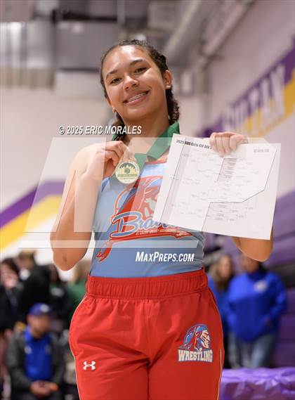 Thumbnail 2 in CIF SDS Division II Championship photogallery.