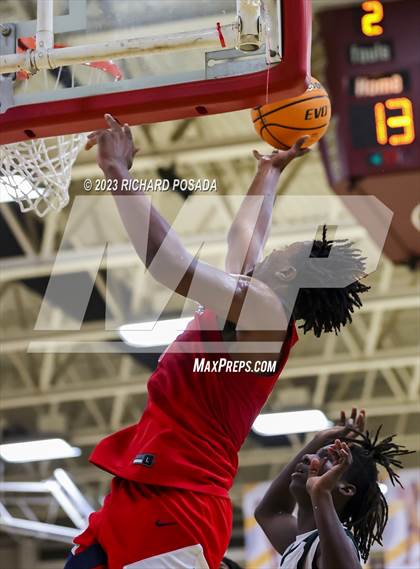 Thumbnail 1 in San Joaquin Memorial vs. Hoover photogallery.
