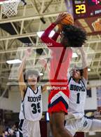 Photo from the gallery "San Joaquin Memorial vs. Hoover"