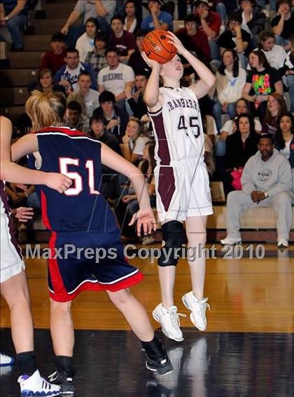 Thumbnail 2 in Kane vs. Cranberry Area (PIAA District 9 AA Finals) photogallery.
