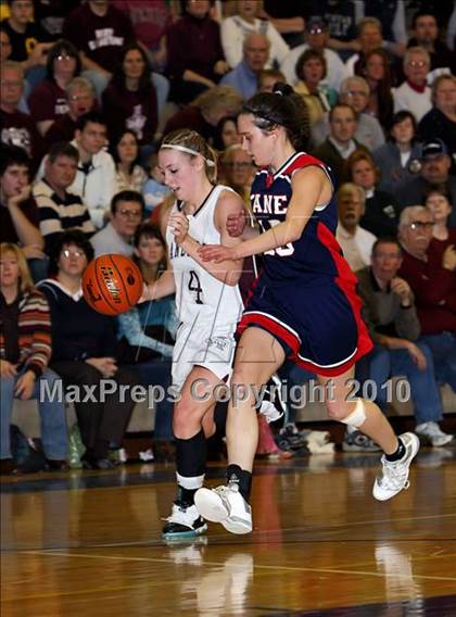 Thumbnail 1 in Kane vs. Cranberry Area (PIAA District 9 AA Finals) photogallery.