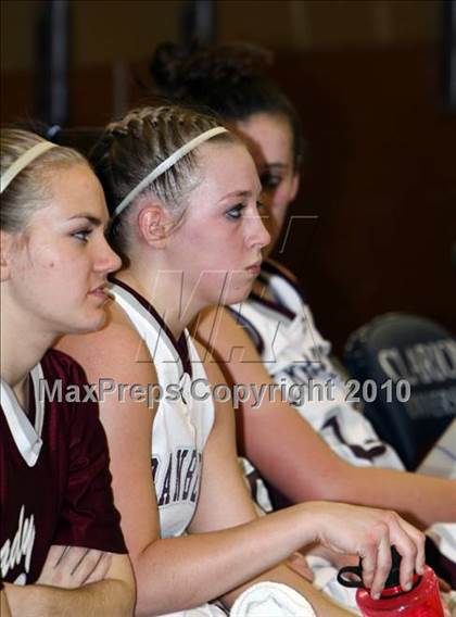 Thumbnail 2 in Kane vs. Cranberry Area (PIAA District 9 AA Finals) photogallery.
