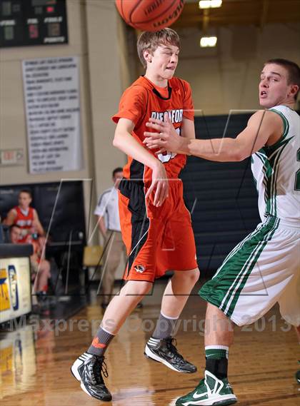 Thumbnail 2 in Pigeon Forge vs Silverdale Academy (Seymour Christmas Classic) photogallery.