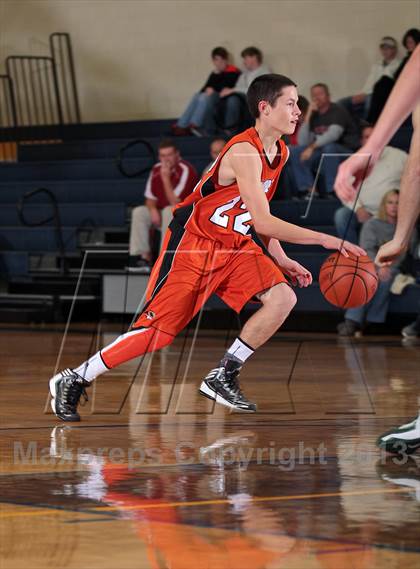 Thumbnail 3 in Pigeon Forge vs Silverdale Academy (Seymour Christmas Classic) photogallery.