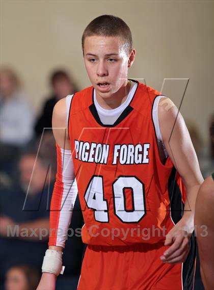 Thumbnail 2 in Pigeon Forge vs Silverdale Academy (Seymour Christmas Classic) photogallery.