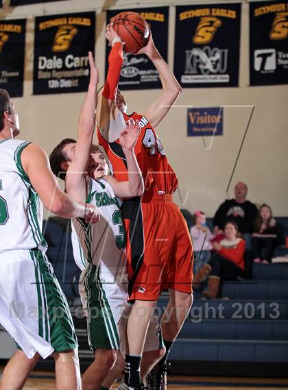 Thumbnail 3 in Pigeon Forge vs Silverdale Academy (Seymour Christmas Classic) photogallery.