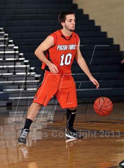 Thumbnail 2 in Pigeon Forge vs Silverdale Academy (Seymour Christmas Classic) photogallery.