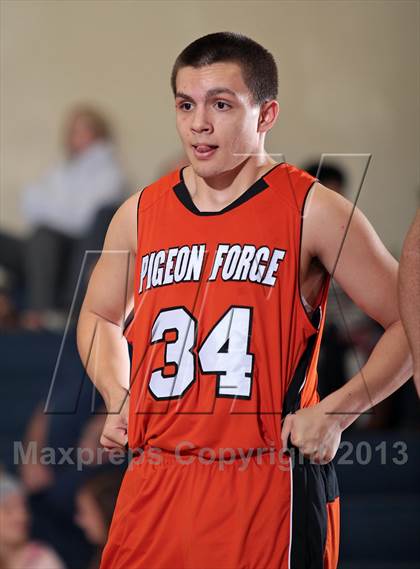 Thumbnail 3 in Pigeon Forge vs Silverdale Academy (Seymour Christmas Classic) photogallery.