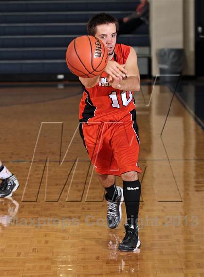 Thumbnail 1 in Pigeon Forge vs Silverdale Academy (Seymour Christmas Classic) photogallery.