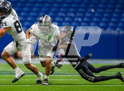 Thumbnail 1 in Steele vs. Vandegrift (UIL 6A Regional Playoff) photogallery.