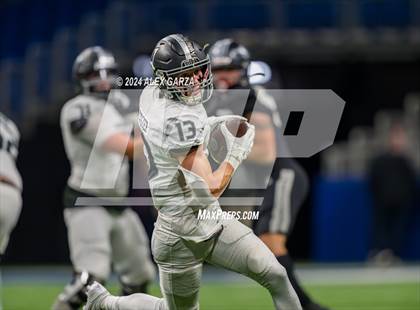 Thumbnail 2 in Steele vs. Vandegrift (UIL 6A Regional Playoff) photogallery.