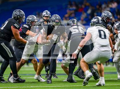 Thumbnail 2 in Steele vs. Vandegrift (UIL 6A Regional Playoff) photogallery.