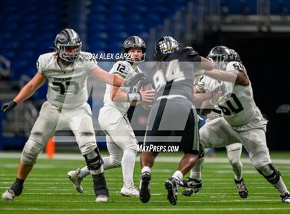 Thumbnail 1 in Steele vs. Vandegrift (UIL 6A Regional Playoff) photogallery.