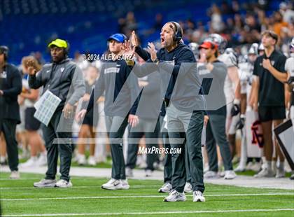 Thumbnail 3 in Steele vs. Vandegrift (UIL 6A Regional Playoff) photogallery.