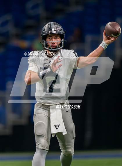 Thumbnail 3 in Steele vs. Vandegrift (UIL 6A Regional Playoff) photogallery.