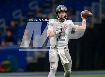 Thumbnail 2 in Steele vs. Vandegrift (UIL 6A Regional Playoff) photogallery.