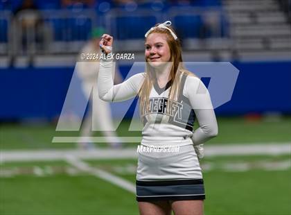 Thumbnail 3 in Steele vs. Vandegrift (UIL 6A Regional Playoff) photogallery.