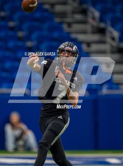 Thumbnail 2 in Steele vs. Vandegrift (UIL 6A Regional Playoff) photogallery.