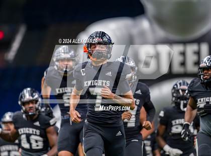 Thumbnail 2 in Steele vs. Vandegrift (UIL 6A Regional Playoff) photogallery.