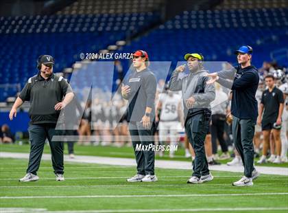 Thumbnail 2 in Steele vs. Vandegrift (UIL 6A Regional Playoff) photogallery.
