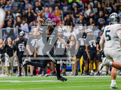 Thumbnail 1 in Steele vs. Vandegrift (UIL 6A Regional Playoff) photogallery.