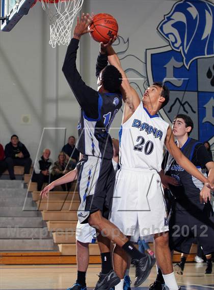 Thumbnail 3 in Cathedral City vs Dana Hills (MaxPreps Holiday Classic) photogallery.