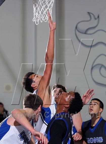 Thumbnail 3 in Cathedral City vs Dana Hills (MaxPreps Holiday Classic) photogallery.