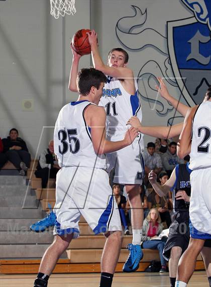 Thumbnail 1 in Cathedral City vs Dana Hills (MaxPreps Holiday Classic) photogallery.