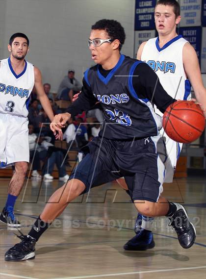 Thumbnail 2 in Cathedral City vs Dana Hills (MaxPreps Holiday Classic) photogallery.