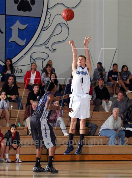 Thumbnail 1 in Cathedral City vs Dana Hills (MaxPreps Holiday Classic) photogallery.