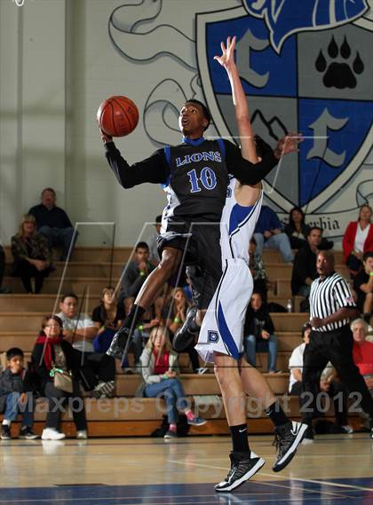 Thumbnail 3 in Cathedral City vs Dana Hills (MaxPreps Holiday Classic) photogallery.