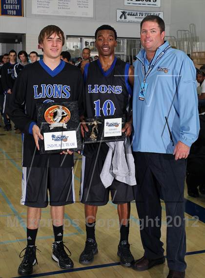 Thumbnail 3 in Cathedral City vs Dana Hills (MaxPreps Holiday Classic) photogallery.