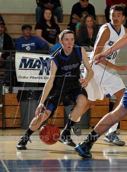 Thumbnail 2 in Cathedral City vs Dana Hills (MaxPreps Holiday Classic) photogallery.