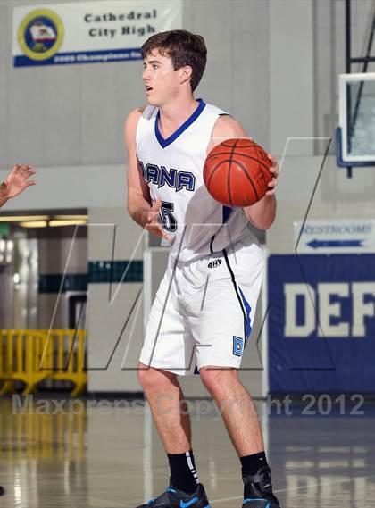 Thumbnail 3 in Cathedral City vs Dana Hills (MaxPreps Holiday Classic) photogallery.