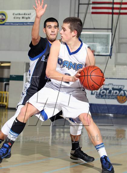 Thumbnail 3 in Cathedral City vs Dana Hills (MaxPreps Holiday Classic) photogallery.