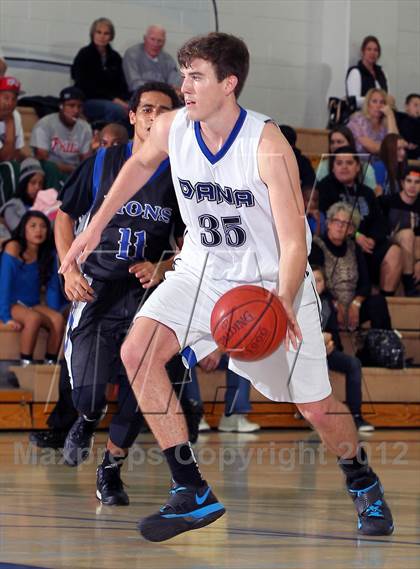 Thumbnail 1 in Cathedral City vs Dana Hills (MaxPreps Holiday Classic) photogallery.