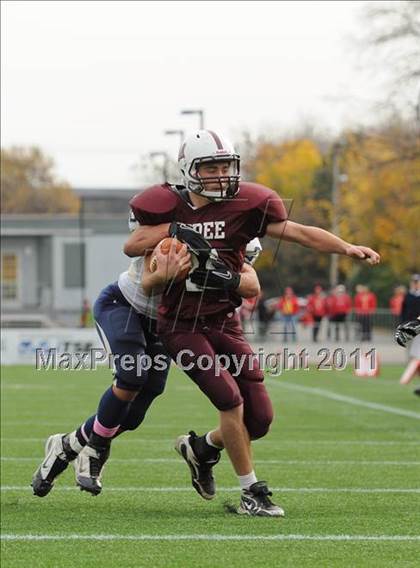 Thumbnail 3 in DeSales vs. Dundee (Section 5 Class D Final) photogallery.