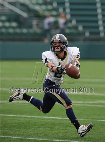 Thumbnail 2 in DeSales vs. Dundee (Section 5 Class D Final) photogallery.
