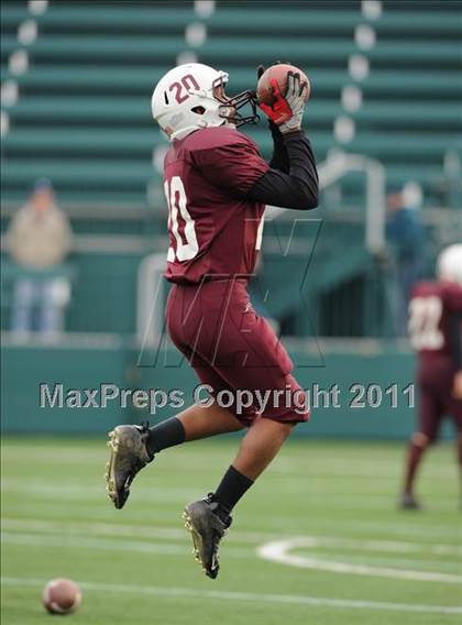 Thumbnail 1 in DeSales vs. Dundee (Section 5 Class D Final) photogallery.