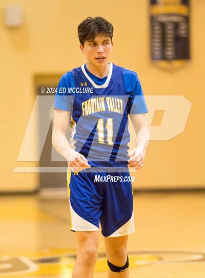 Thumbnail 1 in Fountain Valley vs Compton Centennial (Pirate Shootout Tournament) photogallery.