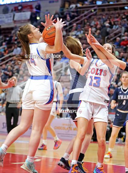 Thumbnail 2 in Cardinal O'Hara vs. Chartiers Valley (PIAA 5A Championship) photogallery.