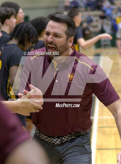 Thumbnail 3 in Shenendehowa vs. Colonie Central (NYSPHSAA Section 2 Class AAA Quarter Final) photogallery.