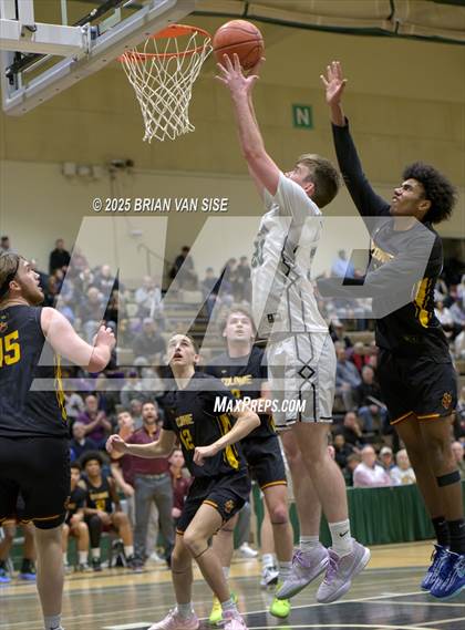 Thumbnail 3 in Shenendehowa vs. Colonie Central (NYSPHSAA Section 2 Class AAA Quarter Final) photogallery.