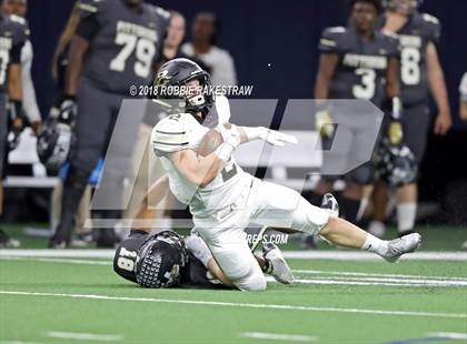 Thumbnail 2 in Pittsburg vs. Pleasant Grove (UIL 4A Division 2 Quarterfinal) photogallery.