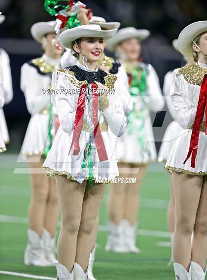 Thumbnail 1 in Pittsburg vs. Pleasant Grove (UIL 4A Division 2 Quarterfinal) photogallery.