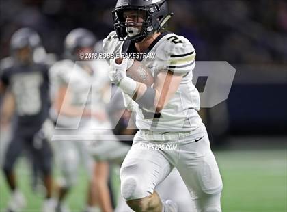 Thumbnail 1 in Pittsburg vs. Pleasant Grove (UIL 4A Division 2 Quarterfinal) photogallery.