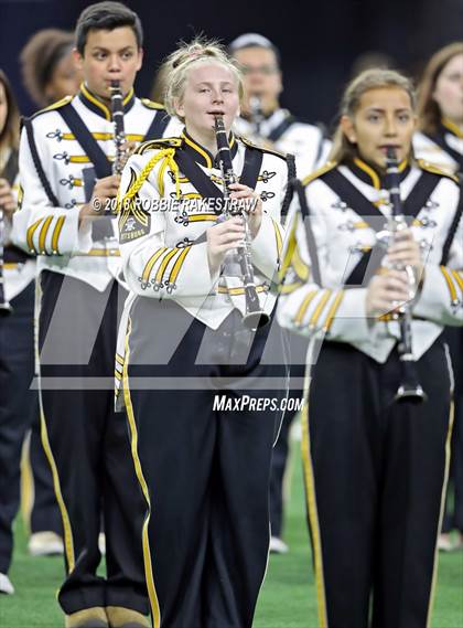 Thumbnail 2 in Pittsburg vs. Pleasant Grove (UIL 4A Division 2 Quarterfinal) photogallery.