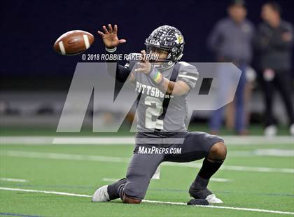 Thumbnail 1 in Pittsburg vs. Pleasant Grove (UIL 4A Division 2 Quarterfinal) photogallery.