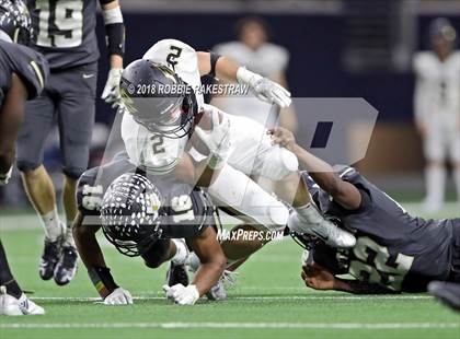 Thumbnail 3 in Pittsburg vs. Pleasant Grove (UIL 4A Division 2 Quarterfinal) photogallery.