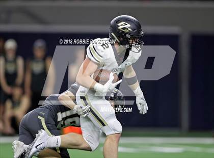Thumbnail 3 in Pittsburg vs. Pleasant Grove (UIL 4A Division 2 Quarterfinal) photogallery.
